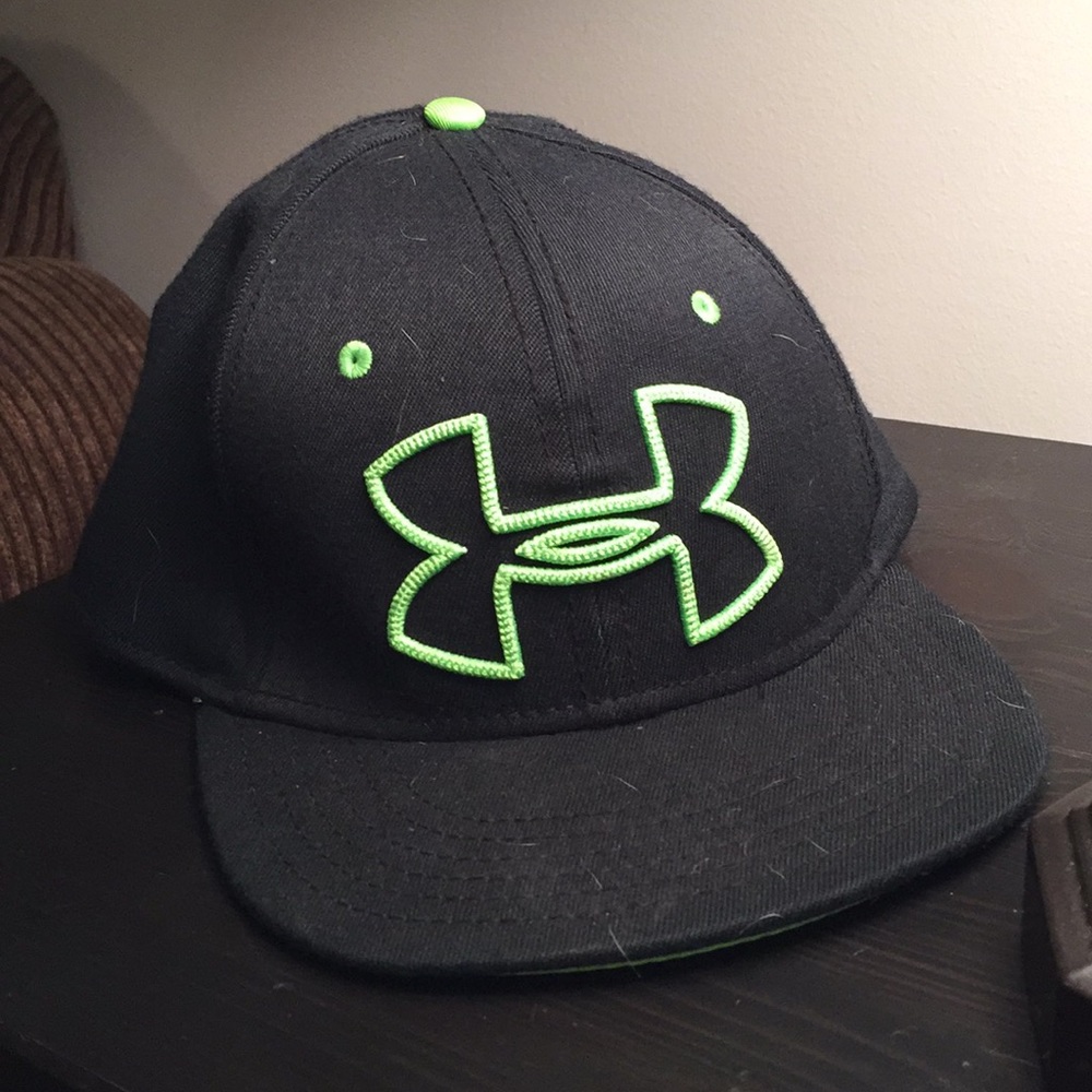 Under armor hat